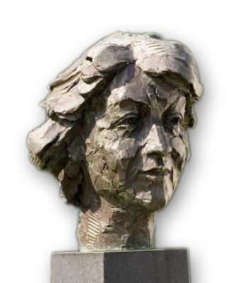 48b215b04c2deda45a3dd3d2133b0399_f185 Statue foto