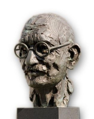 e0a71669c04a9b00dca982d14d655472_f167 Statue foto