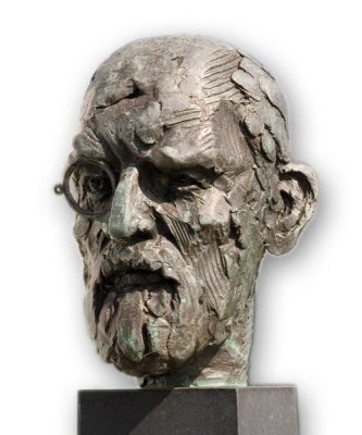f3d6e21aa463405a5bafcf029d39e7dc_f164 Statue foto